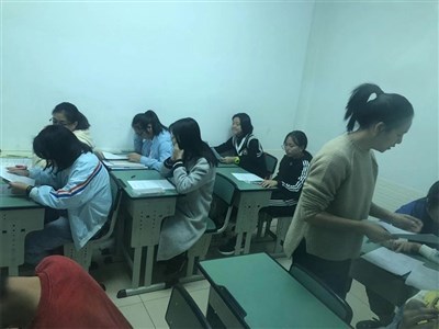 成都家教網武侯區初三數學輔導班推薦 打好基礎迎接中考